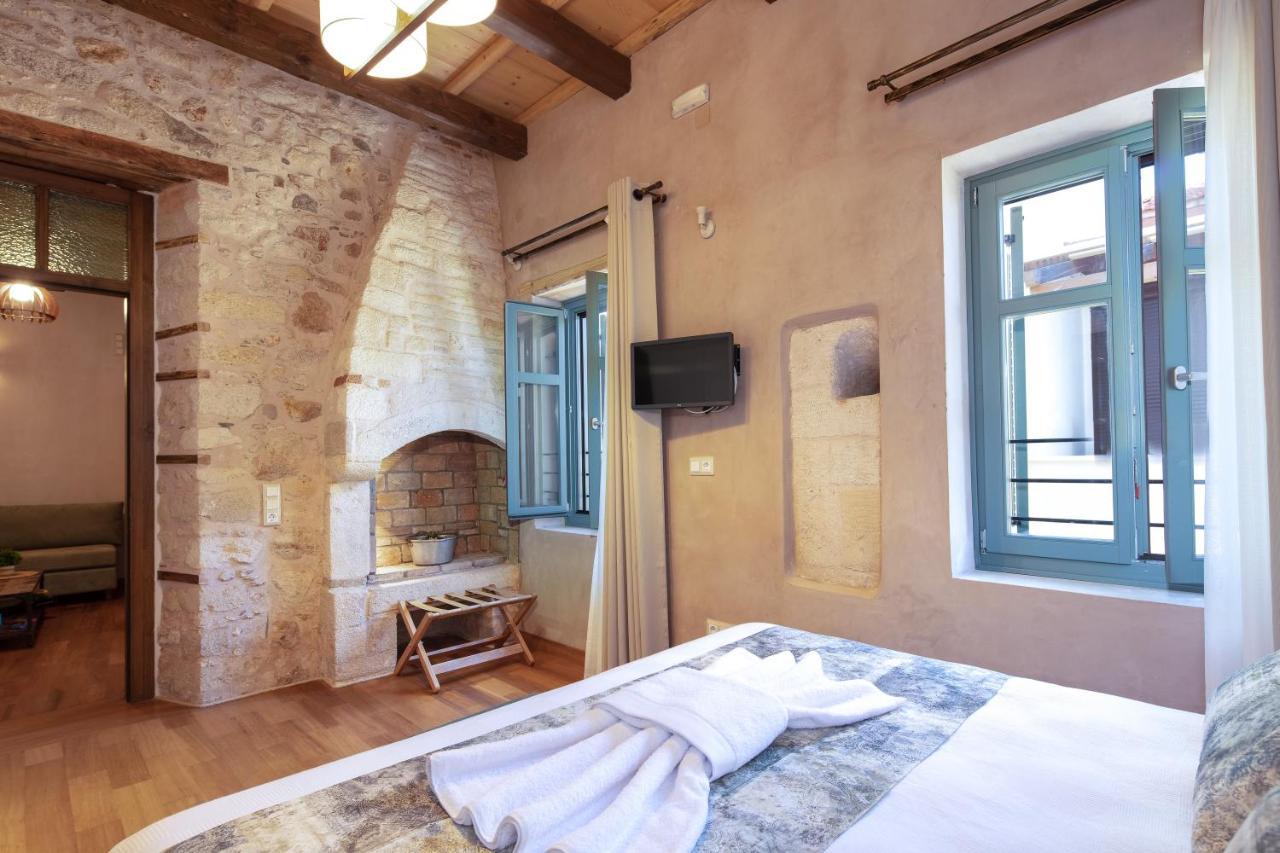 Domus Clodia, Sensing Rethymno's Old Town! *